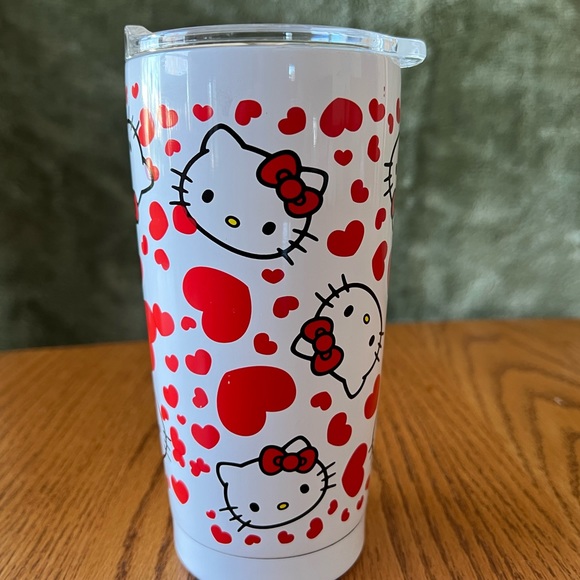 NEW Hello Kitty Red Heart's Valentine's Day Stainless Steel Tumbler - Picture 2 of 4